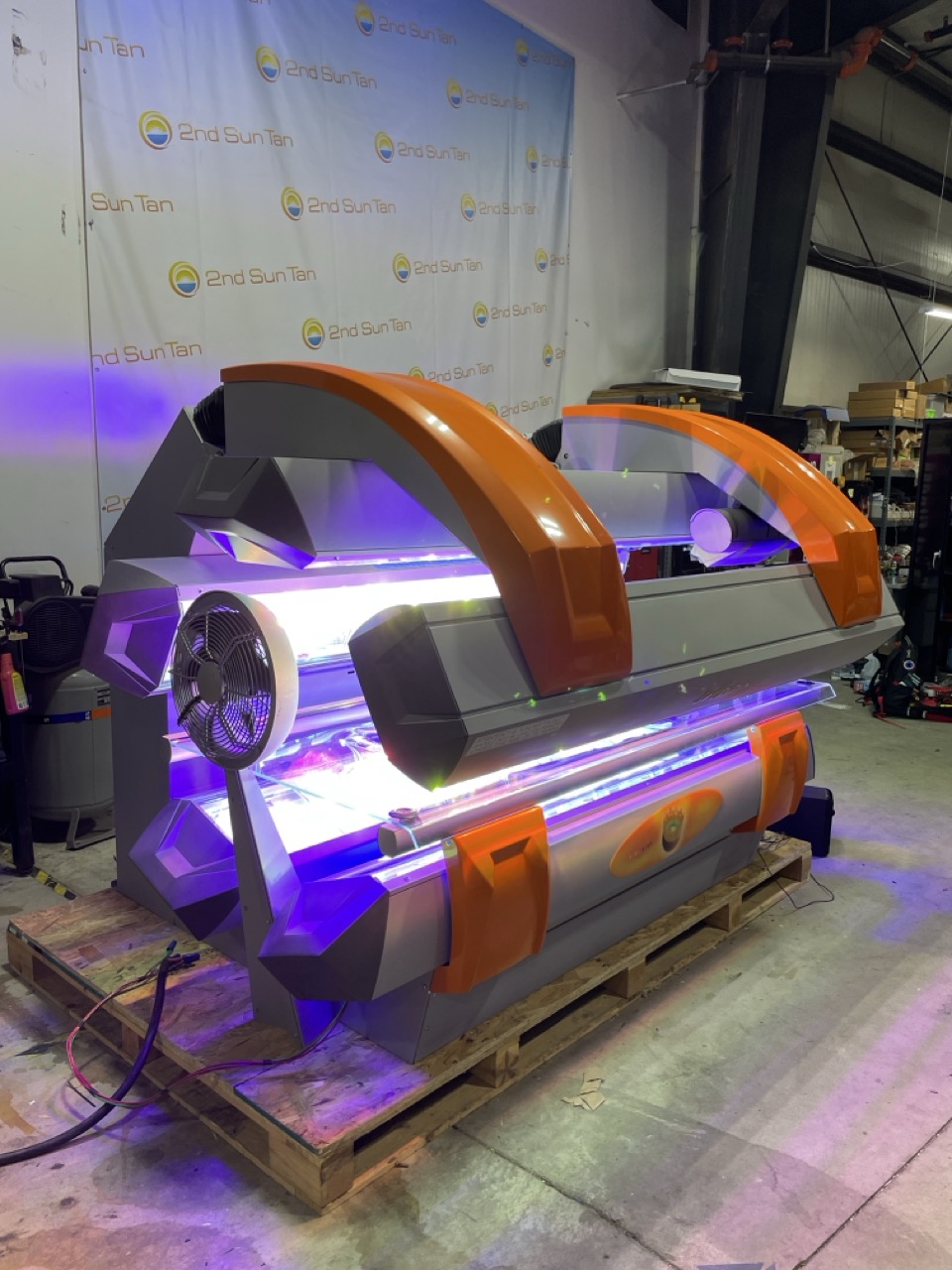 9000829701063630_11 Large