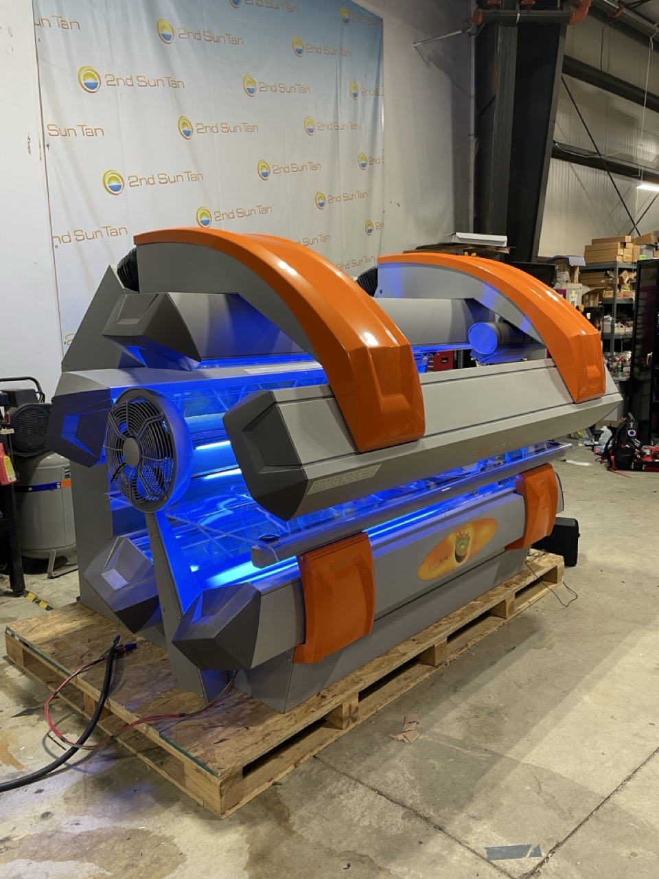 9000829701063630_15 Large