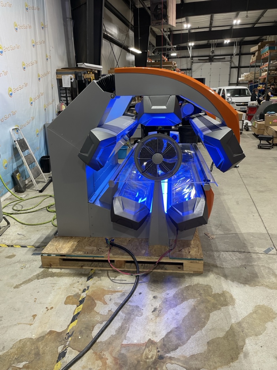 9000829701063630_16 Large